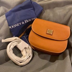 Dooney & Bourke Saddle Crossbody in Camel color